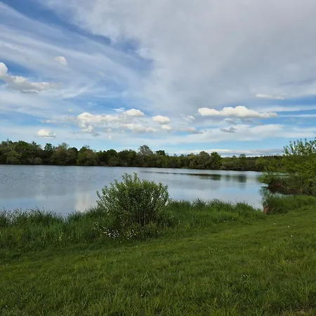 Le Du Bord De Saone Ferienhaus *