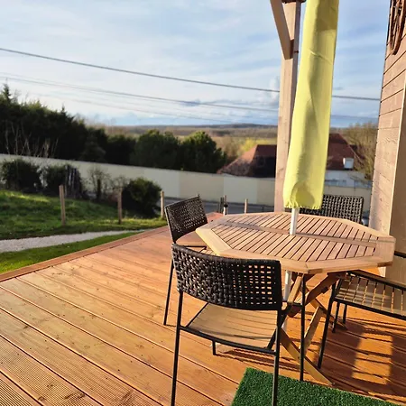 Le Du Bord De Saone Ferienhaus